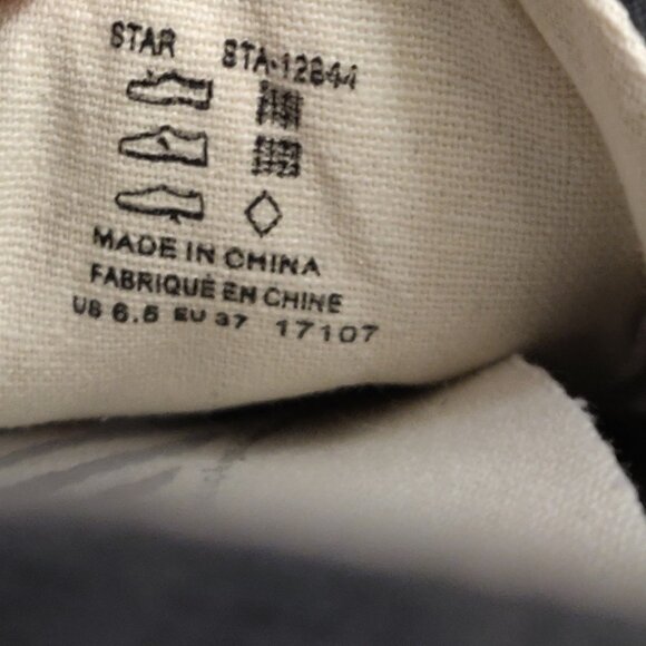 Taos Footwear Star Sneaker In Charcoal Washed Canvas Women's US 6.5 - Picture 5 of 6